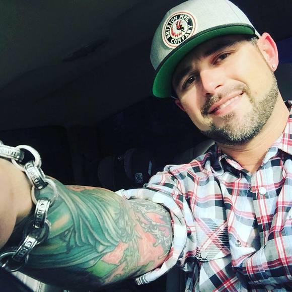 Meet your Posher, Tyson - Picture 1 of 1